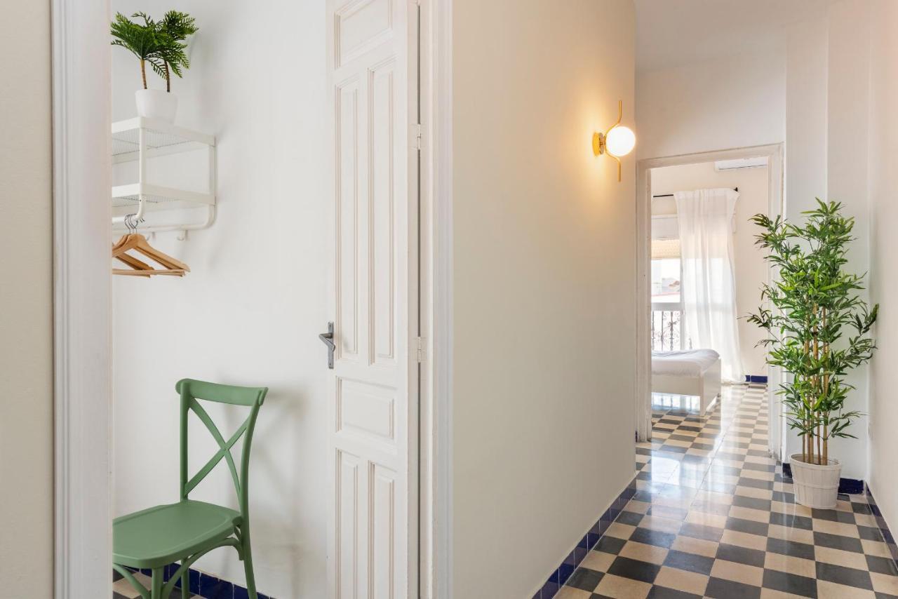 Hsh Suites Campana Seville Exterior photo