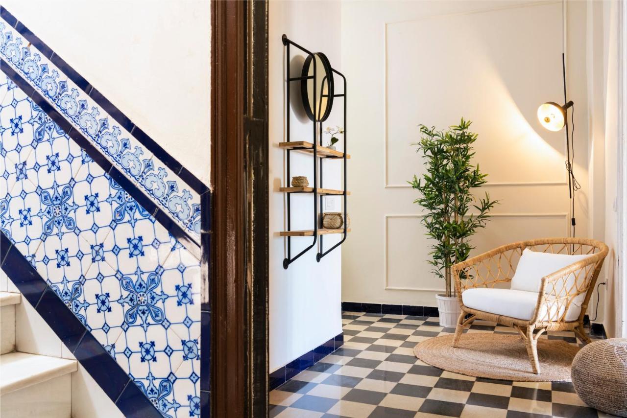 Hsh Suites Campana Seville Exterior photo